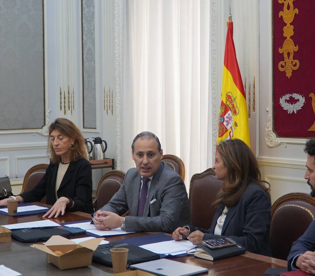 El Decano del ICAM, Eugenio Ribón, preside la reunión de constitución del Consejo Asesor de la Sección ICAM de Derechos Humanos